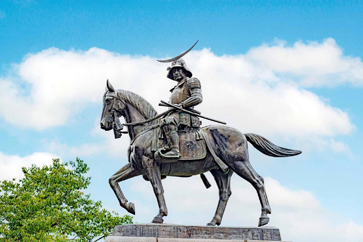 ▲仙台代表戰國大名伊達政宗雕像。　圖：JR TIMES／提供
