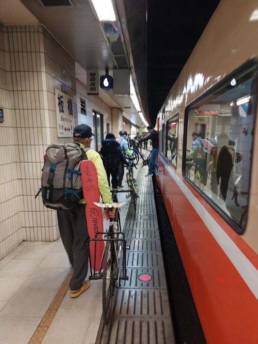 ▲「兩鐵旅遊列車」讓你搭火車騎單車。　圖：交通部臺灣鐵路管理局／提供