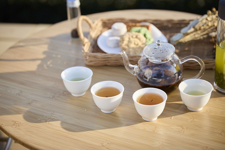 ▲茶園設施會提供自產狹山茶，讓遊客暢飲美味。　圖：入間市／來源