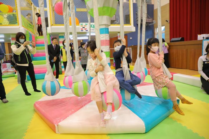 基隆市首座親子遊樂園「信義室內兒童樂園」正式啟用。　圖：基隆市政府／提供