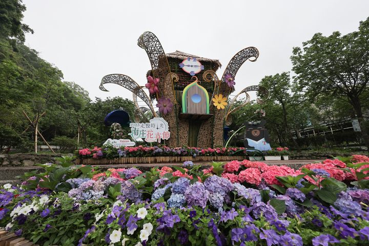 大型花卉裝置藝術－《時光寶藏作品》。　圖：參山國家風景區管理處／提供