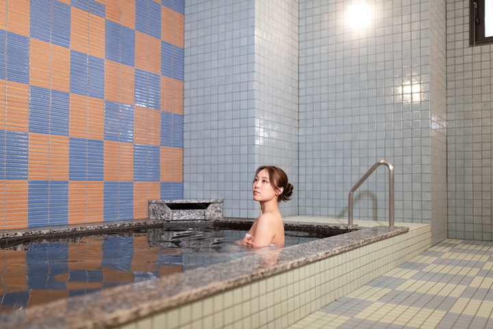 ▲館內大浴場採用男女時段交錯制，無論男性或女性住客都能享受陶冶。　圖：KASOKU／來源