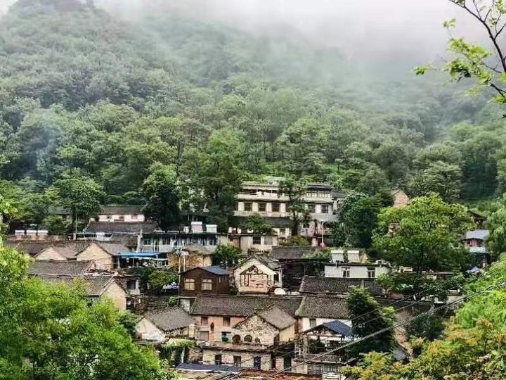 ▲郭亮村的獨特風貌吸引藝術名家 。　圖：河南新鄉南太行旅遊有限公司／提供