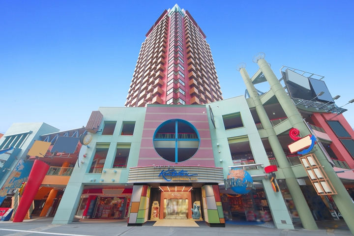 「近鐵環球影城飯店」鄰近JR環球影城站，周圍餐廳、商店林立相當方便！　圖：Miyako Hotels & Resorts／來源
