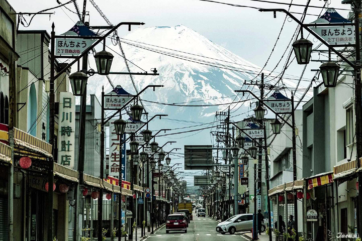 打卡名所：富士吉田本町通的富士山景色。　圖：JR TIMES／提供