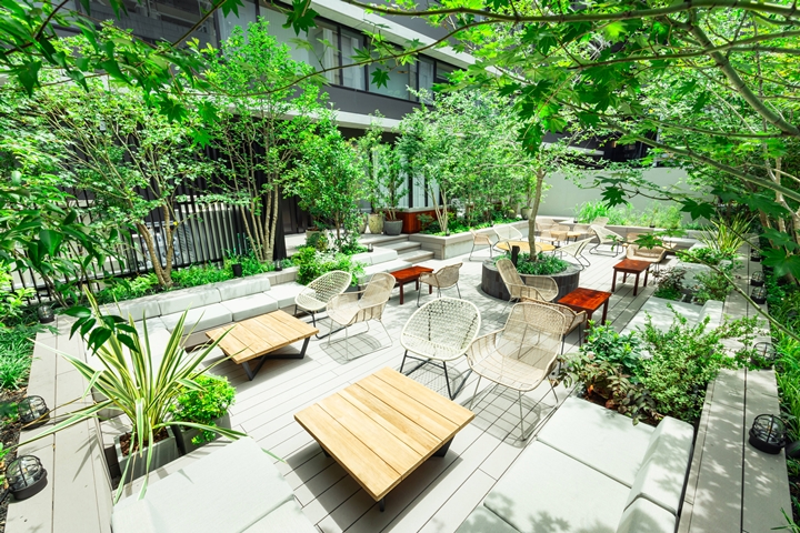▲花園休憩區以九州森林為意象，呈現綠意盎然空間。　圖：Royal Park Hotels And Resorts Co. Ltd.／來源