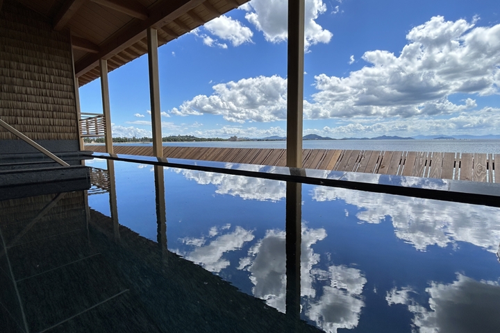 ▲館內1樓溫泉大浴場「琵琶湖溫泉 居醒之湯」。　圖：Hotel New Awaji Group／來源
