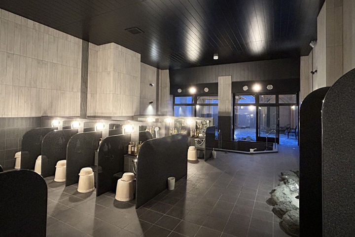▲天然溫泉大浴場「旅人之湯」為弱鹼性，具有美肌功效！　圖：Route Inn Japan co., Ltd.／來源