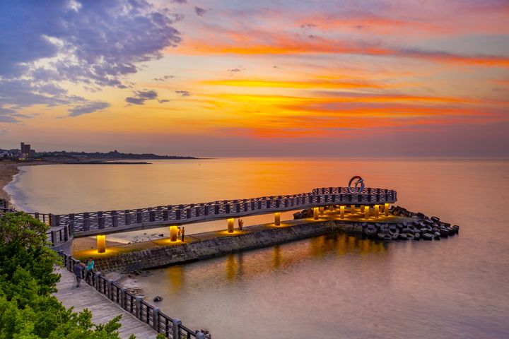 ▲短路線「極北點雙灣逍遙遊」，補給點淺水灣－芝蘭海上觀景平台。　圖：北觀處／提供