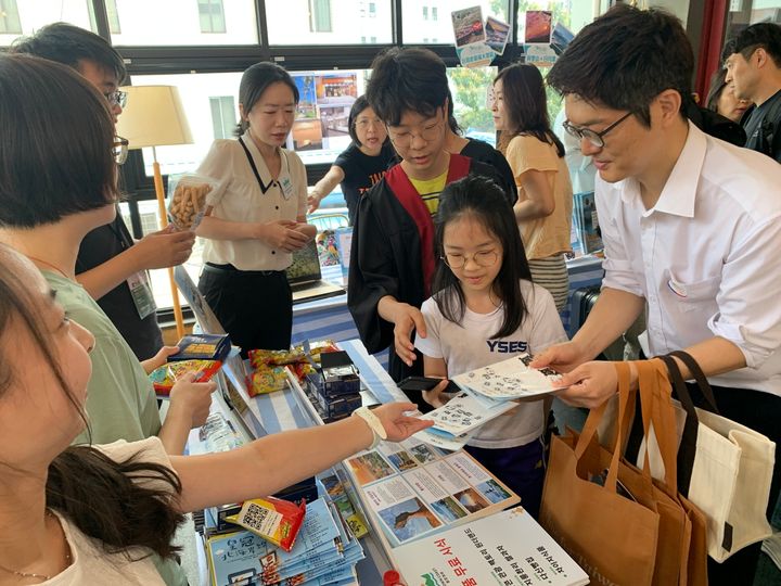 ▲皇冠海岸觀光圈業者在釜山、大邱推廣時，反應熱絡。　圖：北觀處／提供