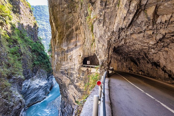 台灣好行／搭太魯閣、洄瀾東海岸線 搭乘抽大獎拿電動腳踏車、旅行箱