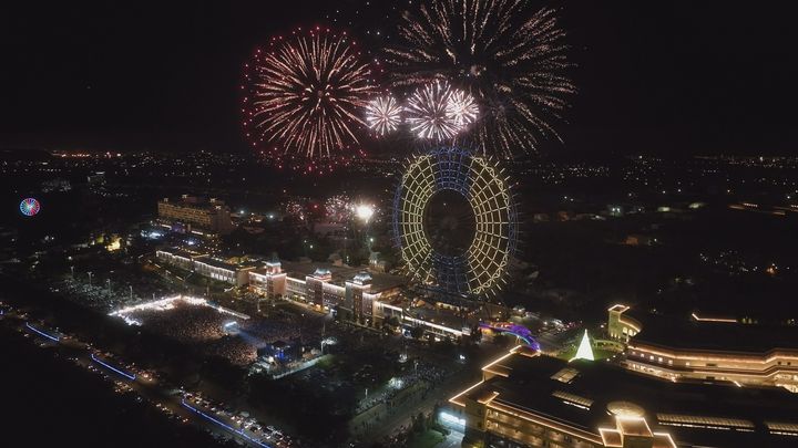 ▲麗寶福容大飯店開賣「跨年住房專案」，方便住客就近觀賞摩天輪燈光與高空煙火秀。　圖：麗寶樂園渡假區／提供