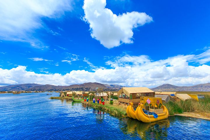 ▲的的喀喀湖為世界最高的湖泊，其範圍橫跨祕魯與玻利維亞2國。　圖：shutterstock／來源