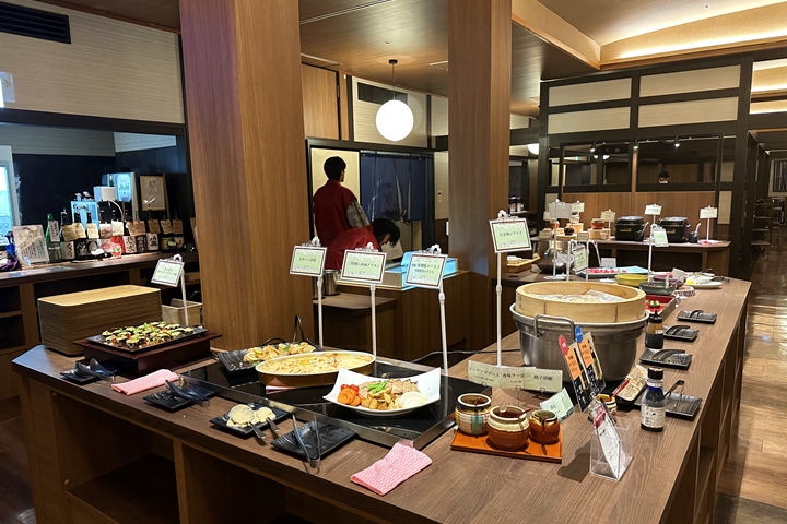 ▲館內餐廳於今年3月翻新後重新開幕，取餐空間明亮且開放感十足。　圖：日本旅行情報局／來源