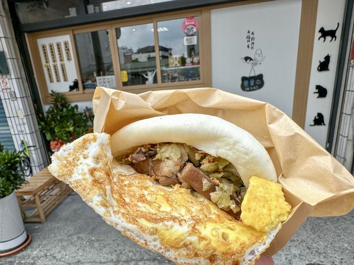 ▲西安路上的「打貓刈包」有多種口味。　圖：嘉義縣文化觀光局／提供