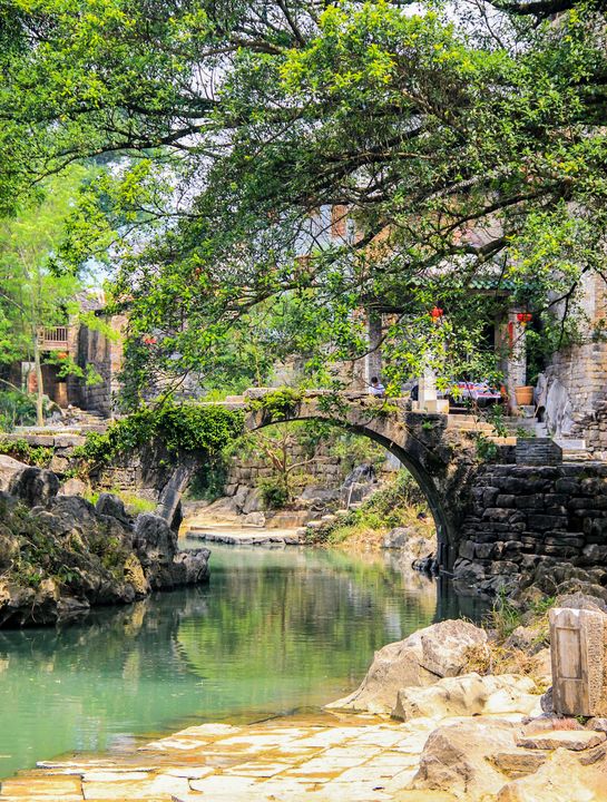 ▲黃姚古鎮是藏在大山深處的桃花源。　圖：shutterstock／來源