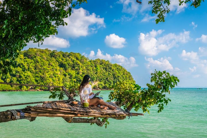泰國「工作假期」各城市、島嶼條件太讚了！兼顧工作和渡假的幸福時光