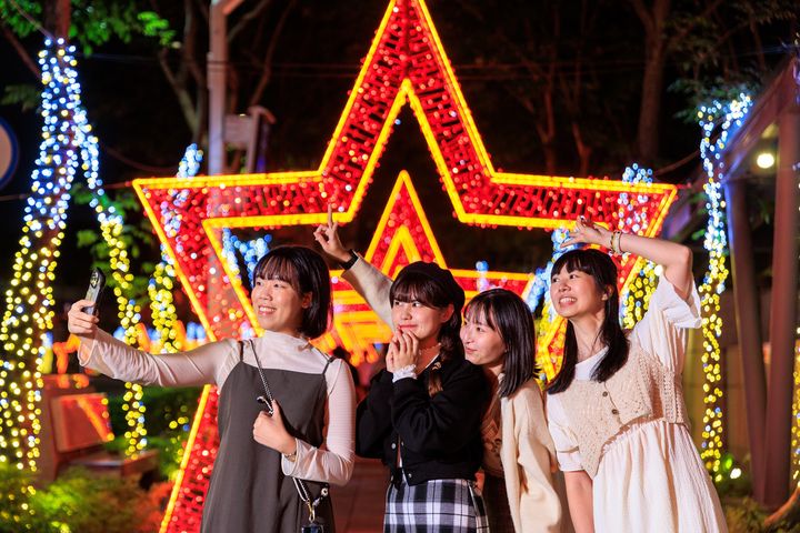 ▲「星想事成大道」，五芒星造型打造的拱門，代表著生命與健康的祈福，一同迎接美好的幸福未來。　圖：新北市政府觀光旅遊局／提供