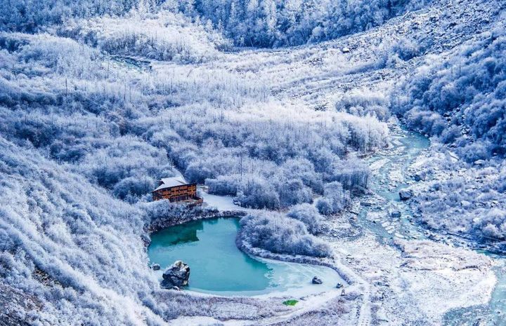 ▲四川海螺溝的冬景美得令人屏息。　圖：海螺溝景區管理局／提供