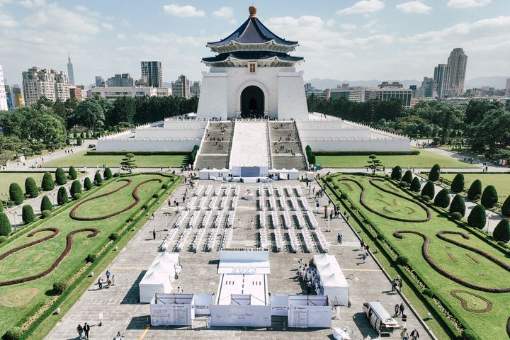 ▲特別選在國際地標「國立中正紀念堂」融入全球化視野，讓台灣成為永續綠能的一份子。　圖：璐露野／提供