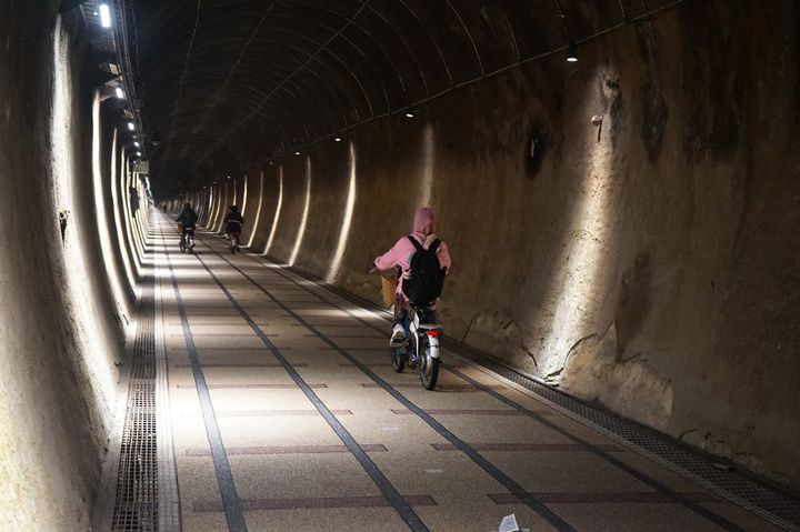 ▲從福隆騎單車到舊草嶺古道，賞龜山島之美。　圖：東北角及宜蘭海岸國家風景區管理處／提供