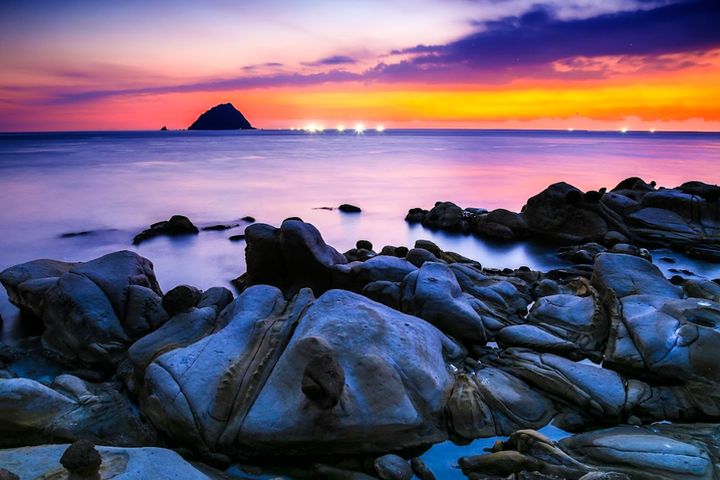 和平島地質公園世界秘境-阿拉寶灣被譽為「全球最美日出」所在地。　圖：北海岸及觀音山風景區管理處／提供