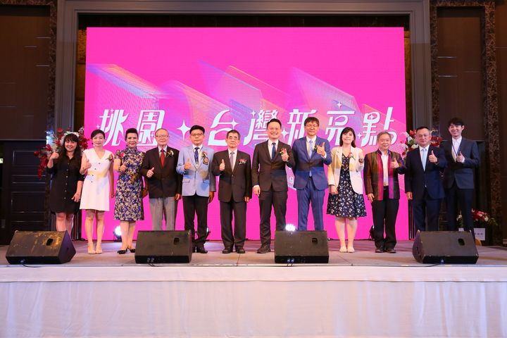 MOU 觀光合作備忘錄參與貴賓及代表合影。