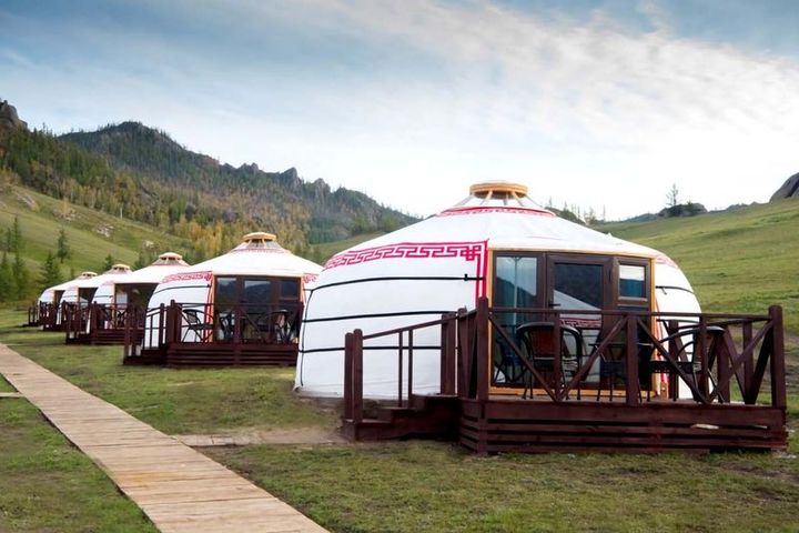 ▲特勒吉之星渡假村豪華蒙古包可體驗草原生活。 圖：永信旅遊／提供