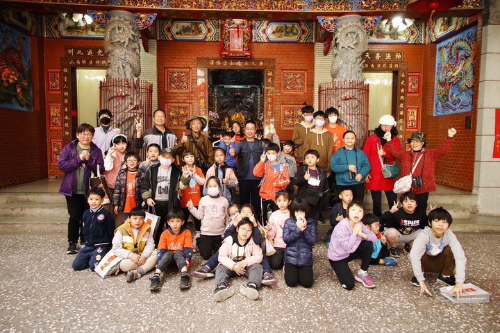 ▲除了廣興河濱公園外，亦可到「廣興長福岩清水祖師廟」了解在地人文歷史。　圖：新北市政府水利局／提供