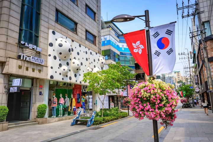 ▲首爾人氣景點—江南狎鷗亭流行街。　圖：喜鴻假期／提供