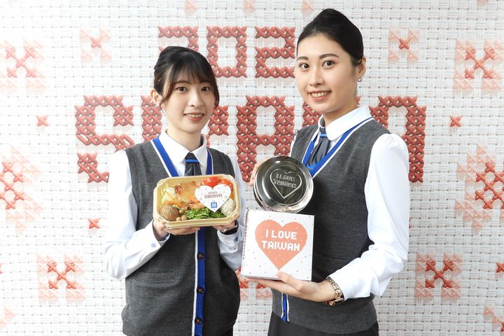 ▲「西拉雅鐵道便當」以南部在地特產與風味食材入菜，還有不鏽鋼便當盒販售。　圖：國營臺灣鐵路股份有限公司／提供