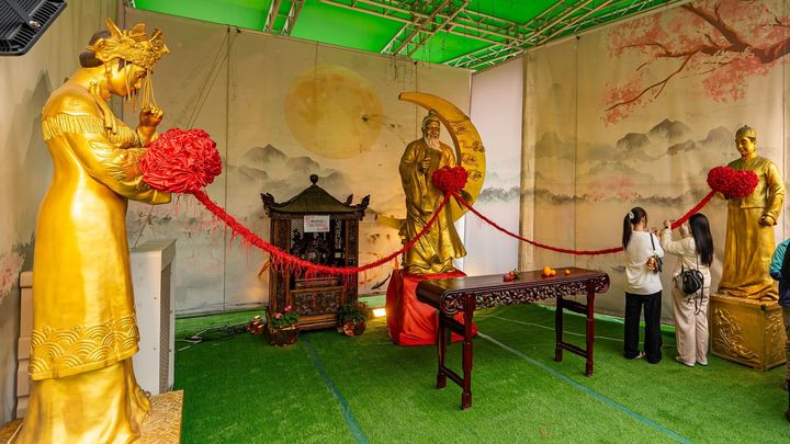 ▲黃大仙祠其實也有掌管姻緣的月老神像。　圖：香港旅遊發展局／提供