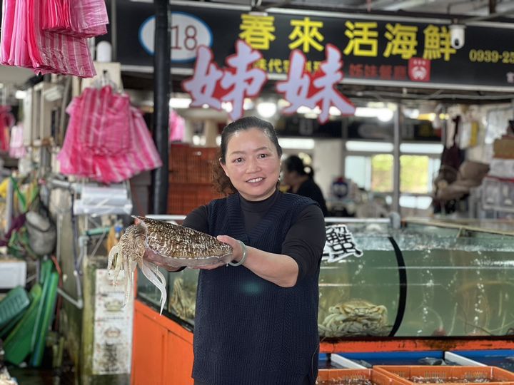 ▲富基魚市販賣新鮮花枝。　圖：新北市政府漁業及漁港事業管理處／提供