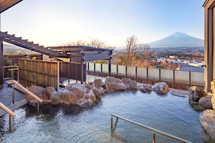 ▲從「木之花之湯」的露天浴池能盡覽富士山美景。　圖：向日遊顧問有限公司／提供