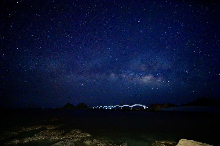 夜探三仙台可看到浩瀚的星空。　圖：東部海岸國家風景區管理處／提供