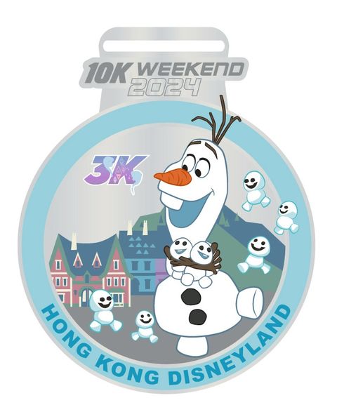 ▲每位跑者將在終點線獲得極具收藏價值的主題獎牌（圖為冰雪奇緣探索家3公里跑主題獎牌）。　圖：香港迪士尼樂園度假區／提供