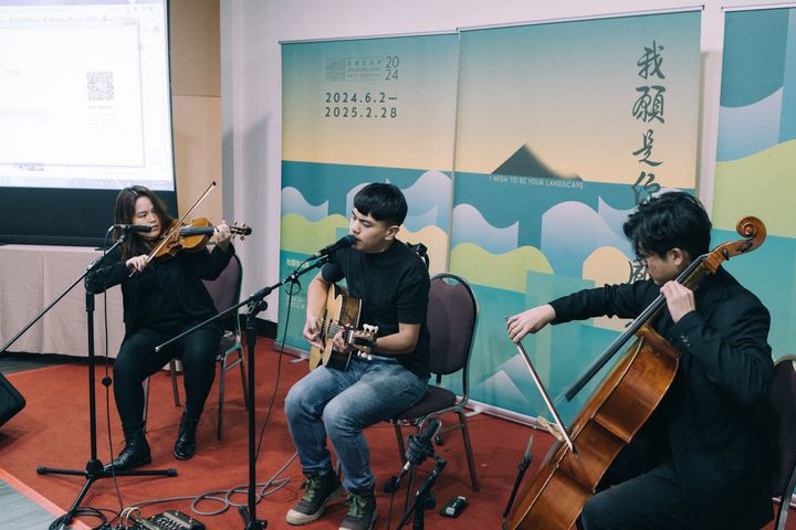▲宜蘭在地表演者楊肅浩於記者會帶來演出。　圖：東北角及宜蘭海岸國家風景區管理處／提供