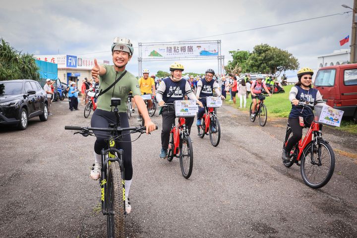 「2024 極點慢旅－極南點鵝鑾鼻燈塔自行車活動」將在9/22舉行，歡迎民眾報名參加。　圖：大鵬灣國家風景區管理處／提供