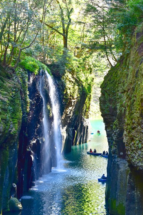 ▲維京伊敦號日本10天旅程走訪細島港、高千穗神社、高千穗峽遊步道、真名井瀑布；圖片為示意圖，供遊客參考。　圖：Shutterstock／來源