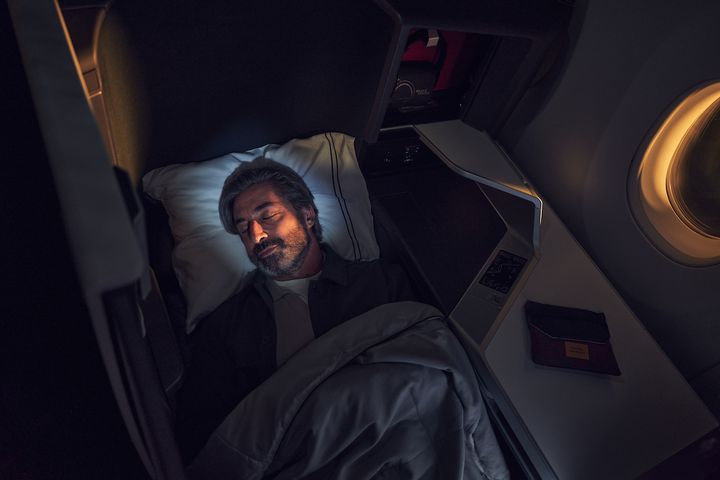 ▲達美至臻商務艙 Delta One Suite 客位均為180度全躺式座椅。　圖：達美航空／提供