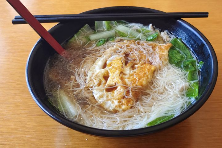 ▲馬祖道地美食－老酒麵線，香氣濃郁讓人難忘。　圖：峻盟國際－台灣好行馬祖／提供