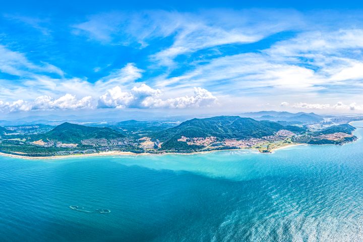 海南石梅灣景區，週邊旅遊資源豐富，有原始美麗的自然風光與沙灘。　圖：shutterstock／來源