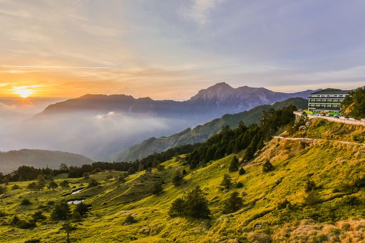 到合歡山踏青住宿，享受高山遼闊美景。　圖：shutterstock／來源