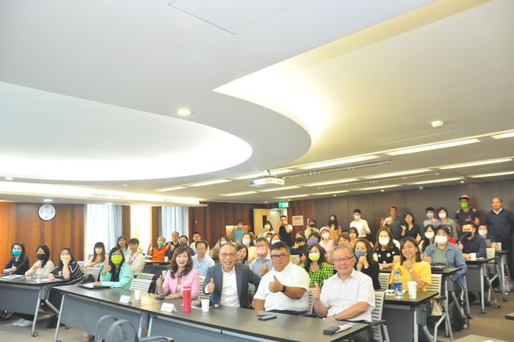 ▲為了讓旅行業者有效掌握國際金旅獎申請辦法，旅行業品質保障協會特別舉辦10餘場全台巡迴講座。　記者-陳妍潔／攝