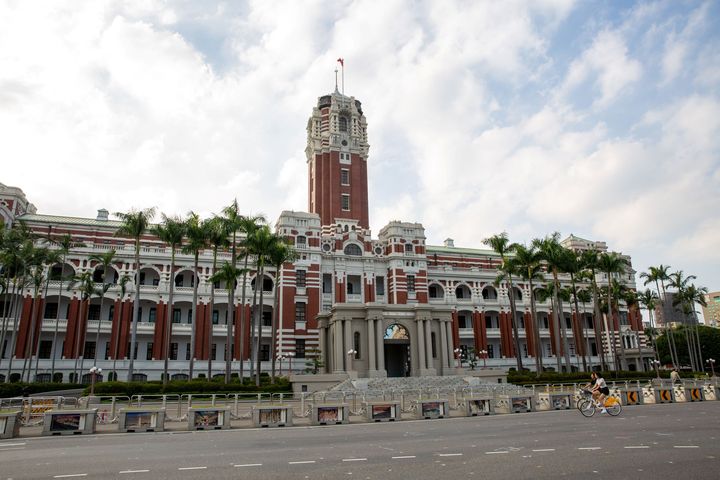 ▲7月號《台北畫刊》介紹開啟時代的建築地標，建於1919年的總統府是代表性建築之一（攝影／翁睿坤）。　圖：臺北市政府觀光傳播局／提供