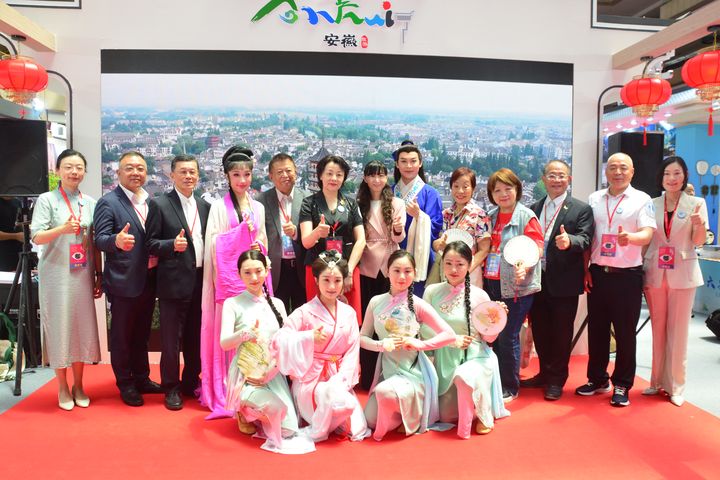 安徽以「美好安徽迎客天下」帶來徽州古韻，成為兩岸旅展首個主賓省。　圖：海峽兩岸旅遊交流協會台北辦事處／提供