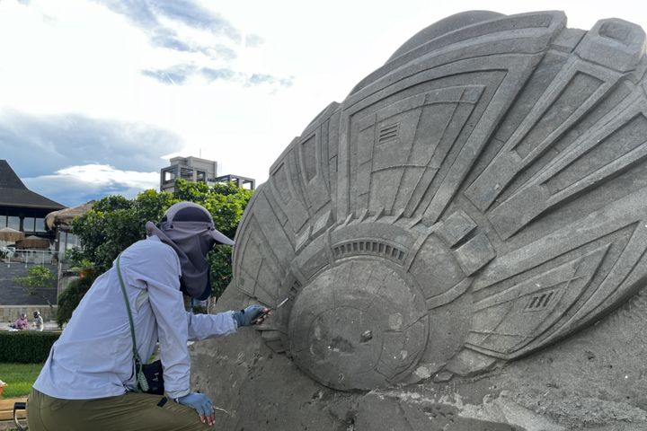 「神秘遭遇」主雕雛型漸現其神秘面紗。　圖：新北市政府高灘地工程管理處／提供