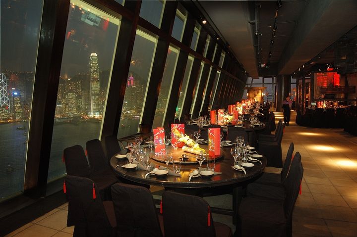 ▲胡同餐廳坐擁維港全視野景致。 圖:香港旅遊發展局/提供