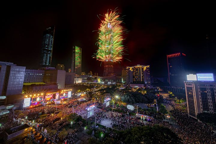 「臺北最 High 新年城跨年晚會」數度榮獲全球十大跨年最佳城市之一。　圖：臺北市政府觀光傳播局／提供