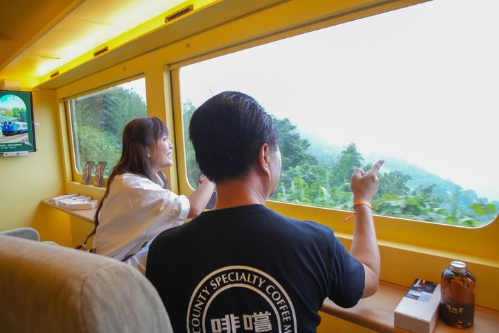 ▲阿里山火車沿途景色優美。　圖：嘉義縣文化觀光局企劃科／提供